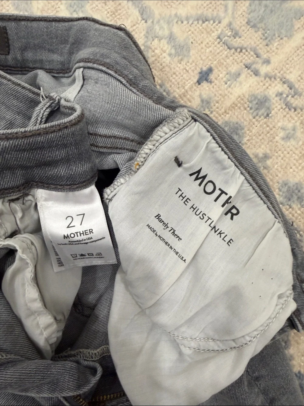 MOTHER Straight Leg Jeans in Washed Gray